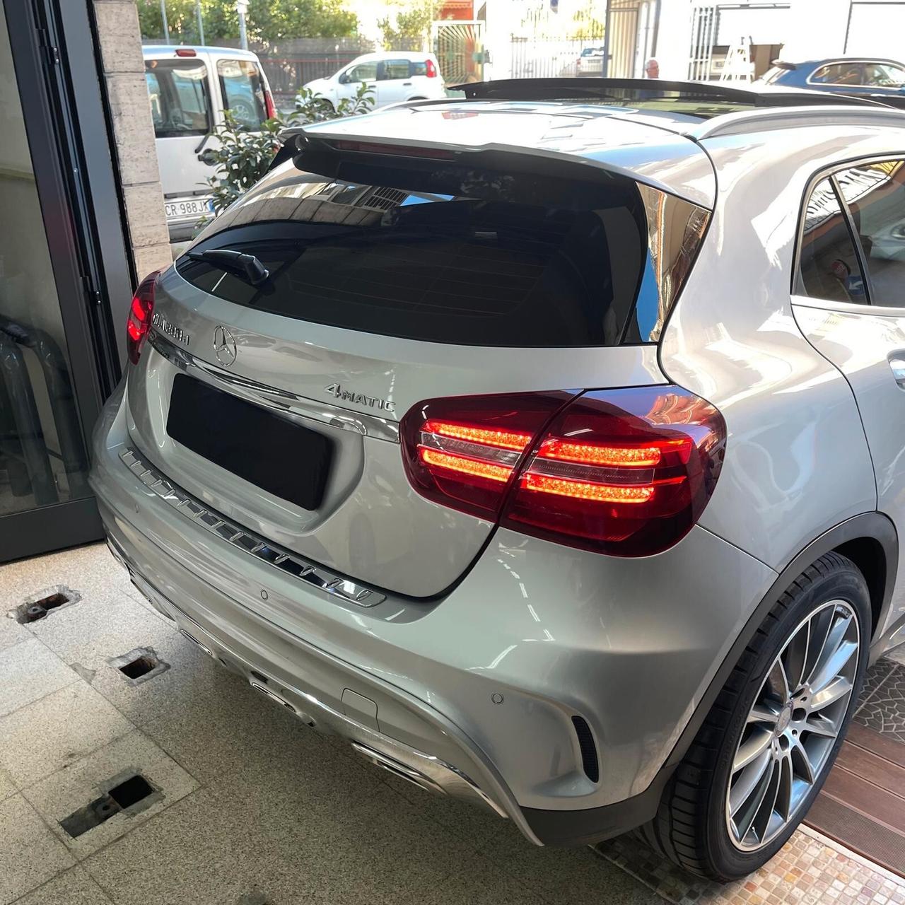 Mercedes-Benz GLA 200 d Automatic 4Matic Premium