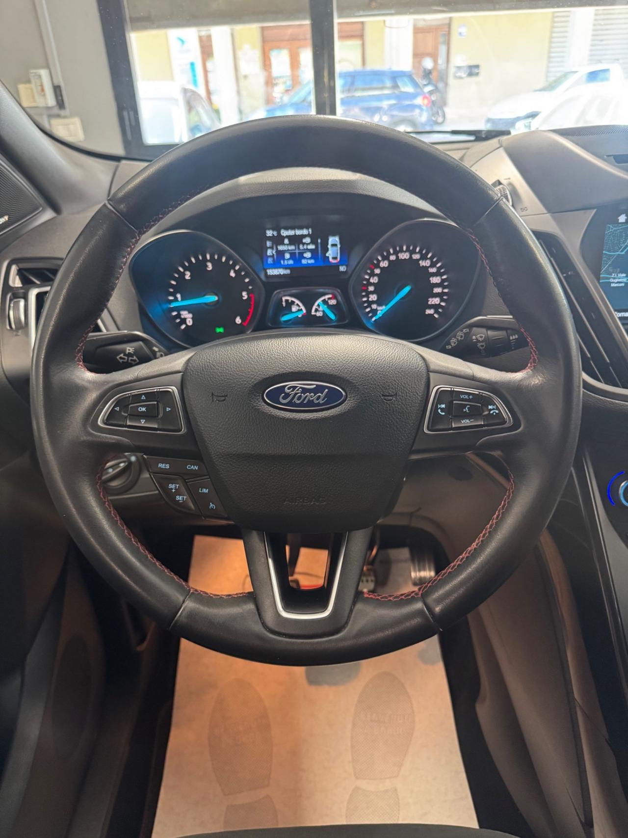 Ford Kuga 1.5 TDCI 120 CV ST-Line