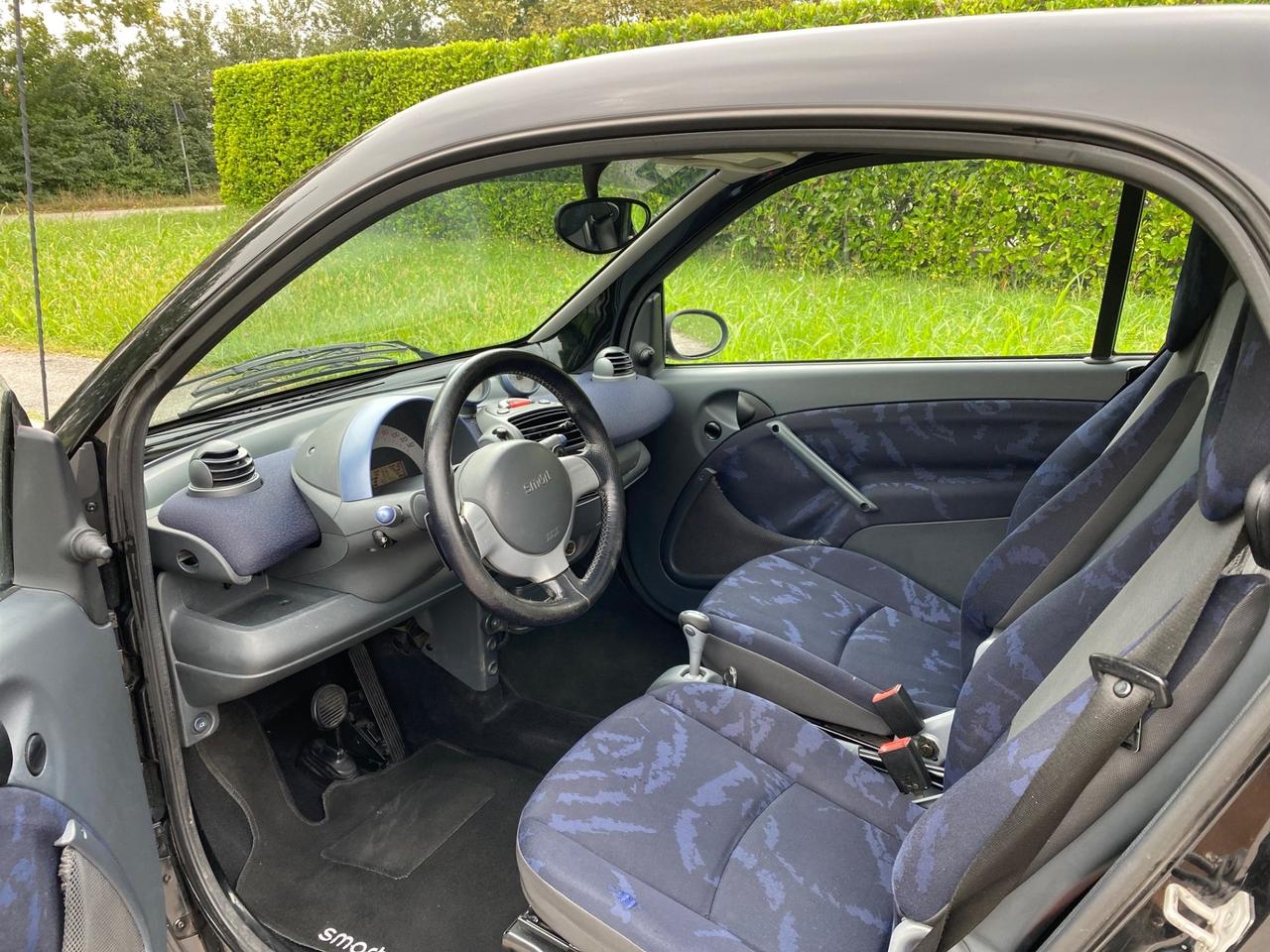 Smart ForTwo 700 coupé pure (45 kW)