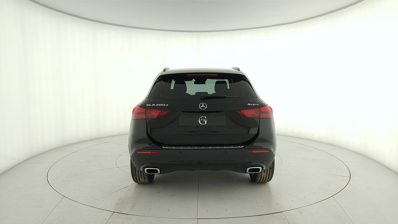 Mercedes-Benz GLA 200 d Automatic 4MATIC
