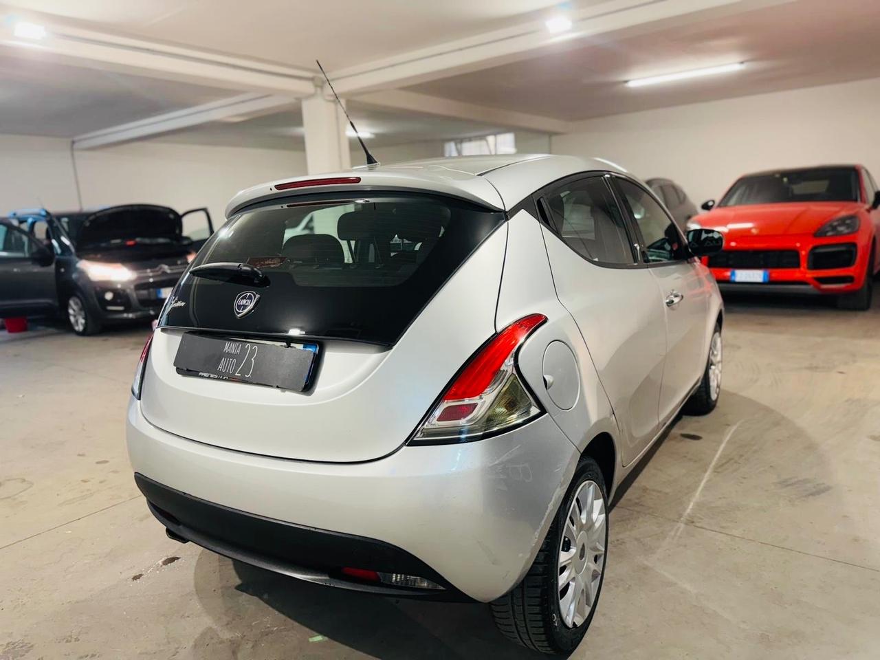 Lancia Ypsilon 1.2 69 CV 5 porte Ecochic Platinum*NEOPATENTATI*