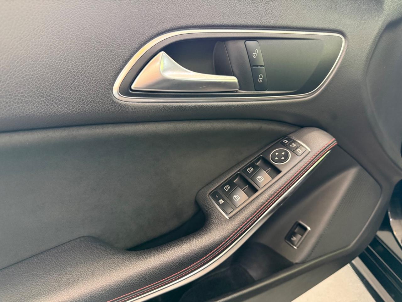 Mercedes-benz CLA 200 d 4Matic Automatic Premium