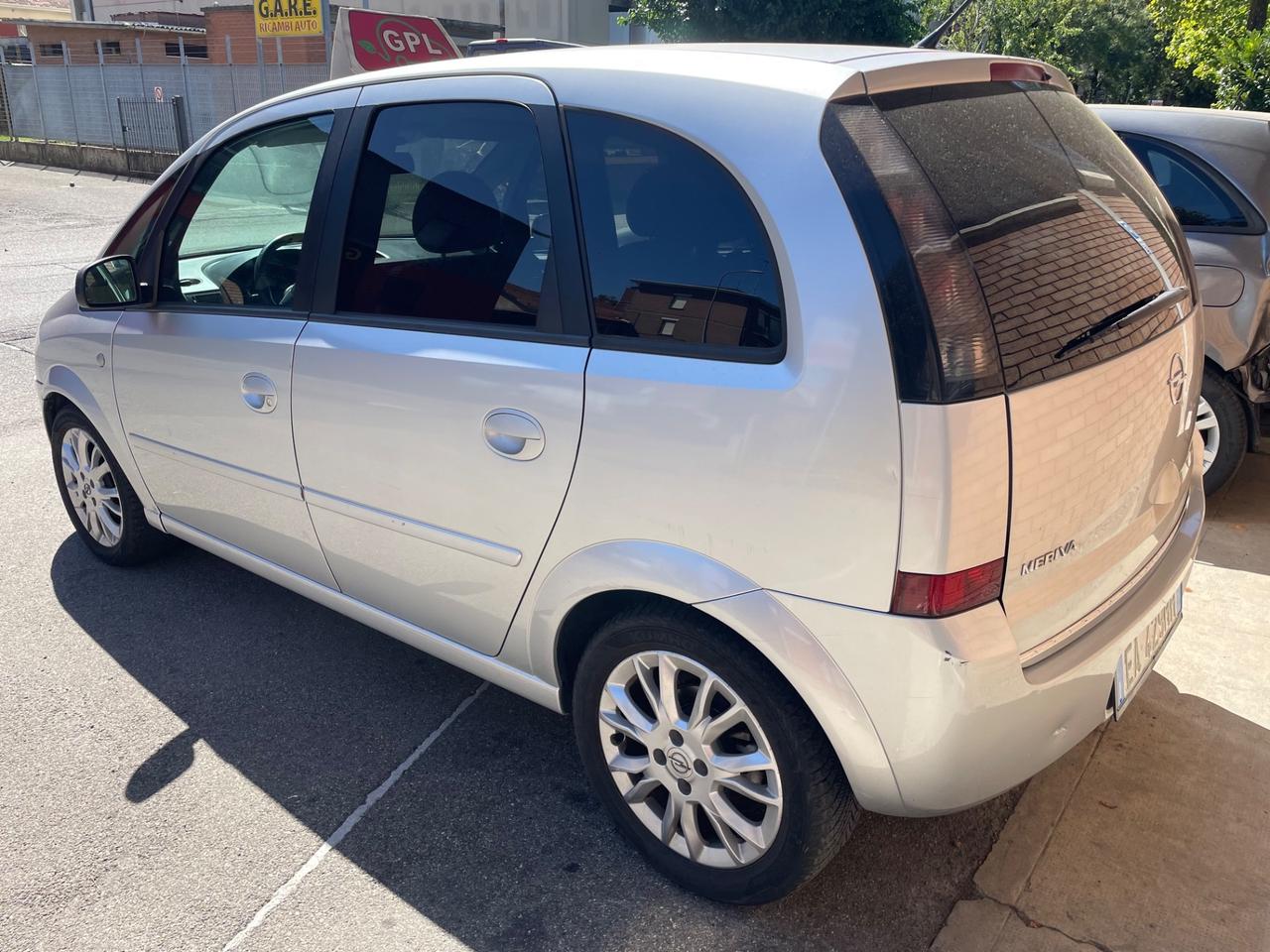 Opel Meriva 1.4 16V GPL-TECH Club