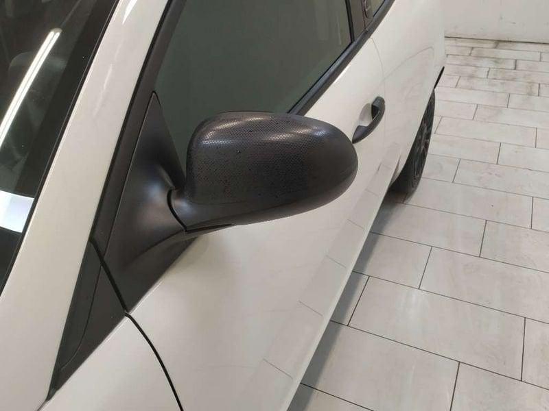 Lancia Ypsilon 1.0 firefly hybrid Silver s&s 70cv