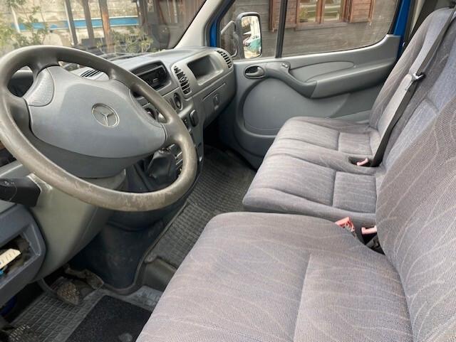 MERCEDES 616 CDI CON GRU