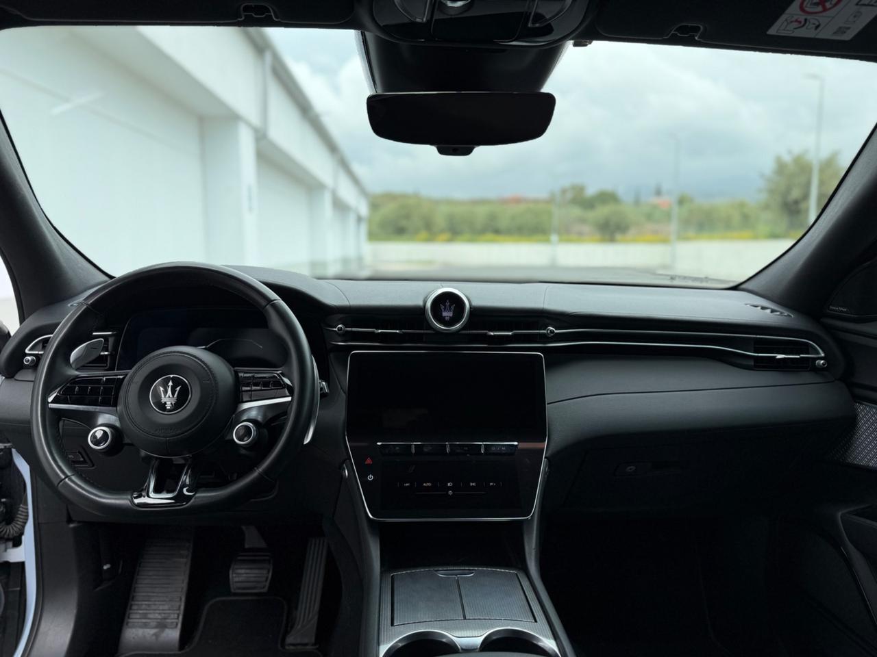 Maserati Grecale GT 300 CV IVA ESPOSTA