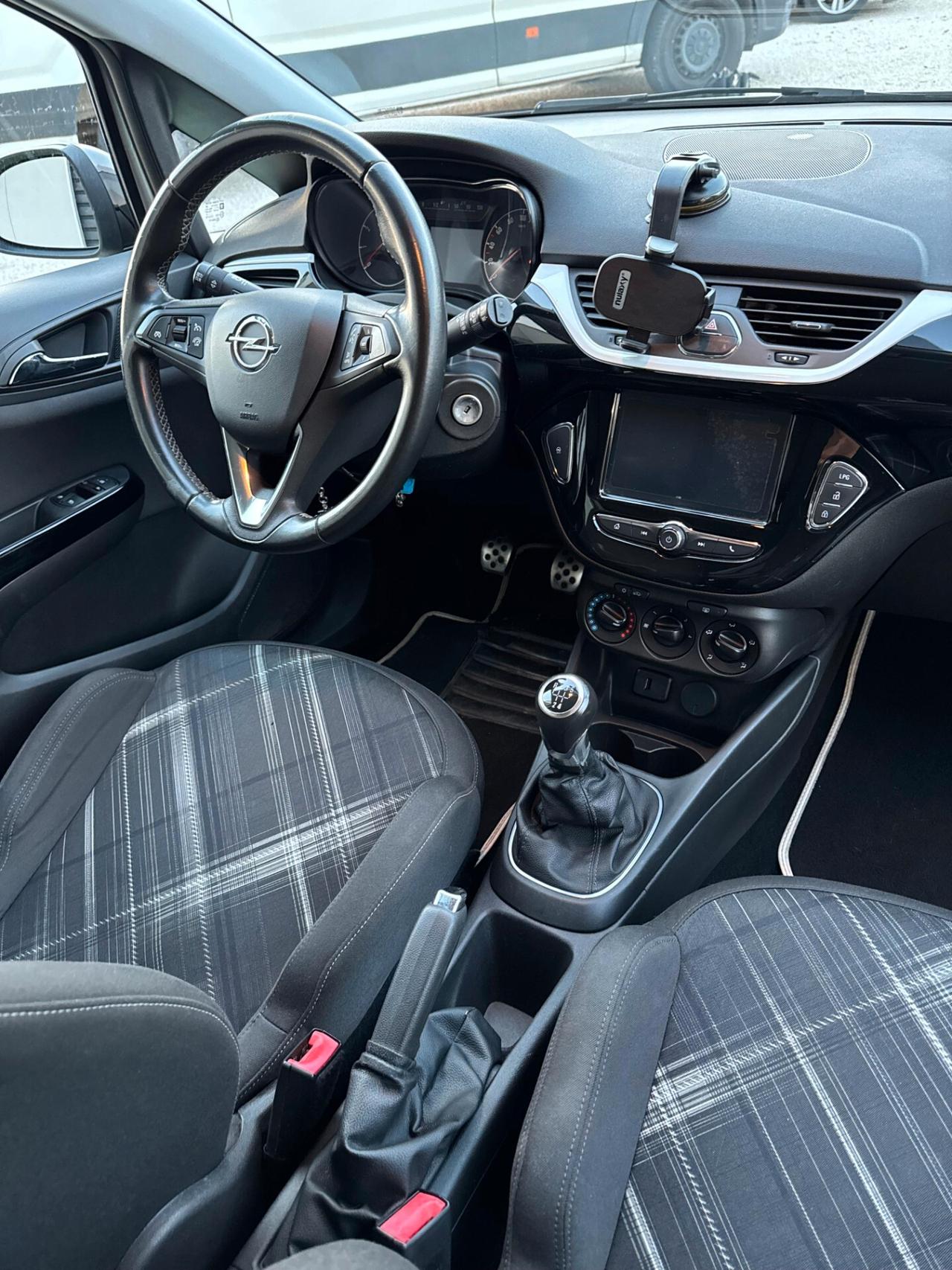 Opel Corsa 1.4 90CV GPL Tech 5 porte Advance