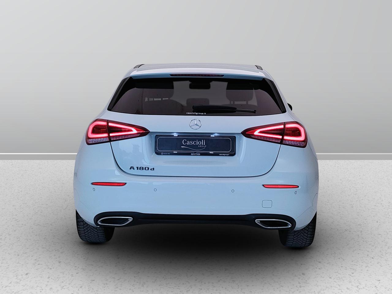 Mercedes-Benz Classe A - W177 2018 - A 180 d Sport Night edition auto