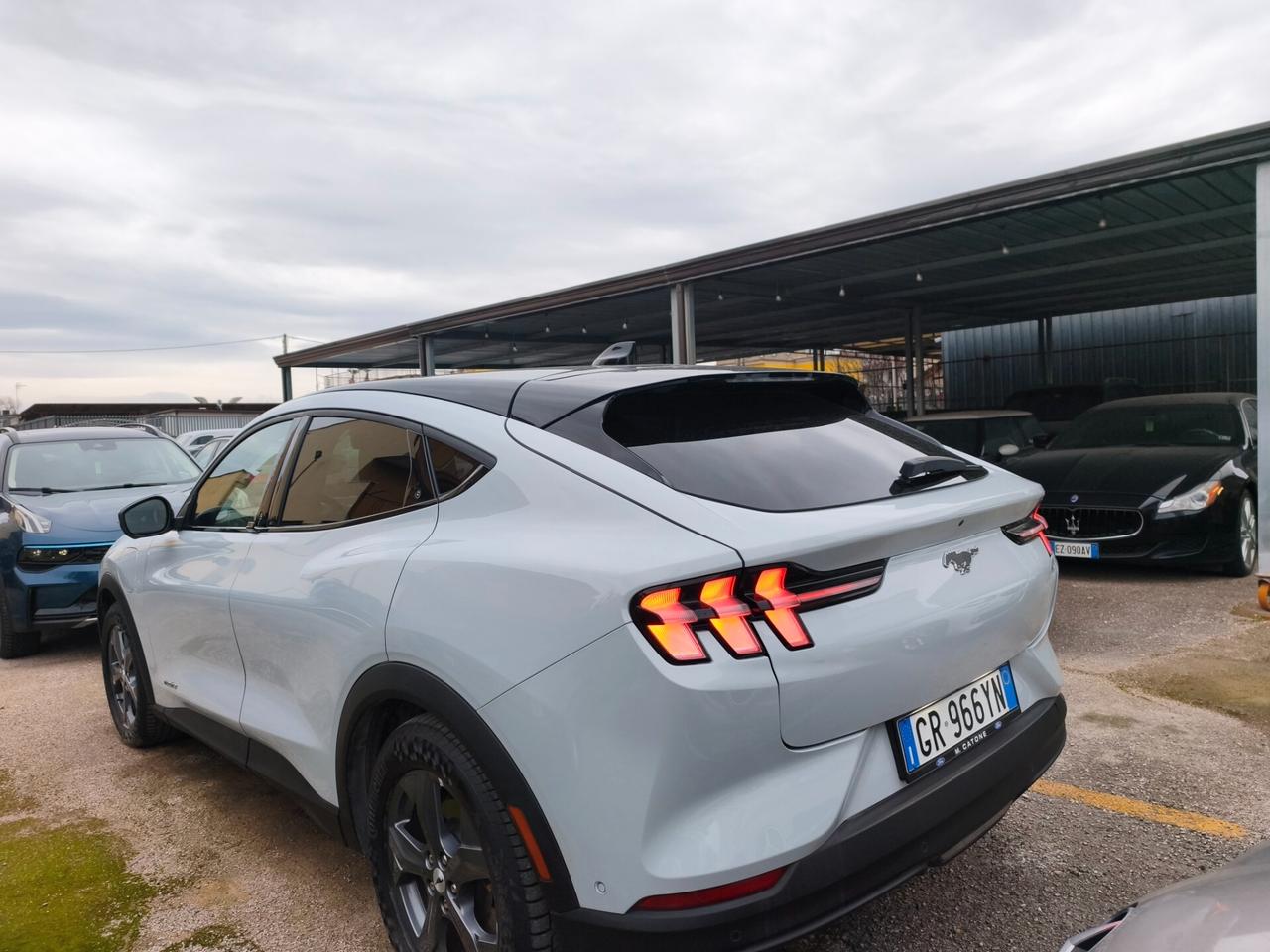 Ford Mustang Mach-E Standard Range 269 CV premium