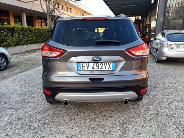 FORD Kuga 2.0 TDCI 163 CV 4WD Powershift Titanium