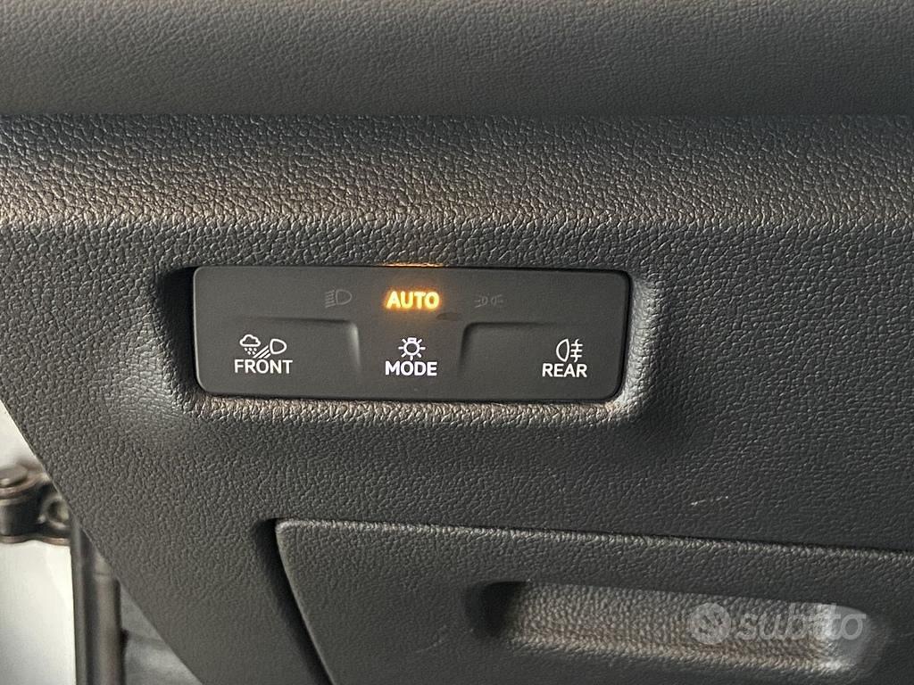 Volkswagen Tiguan 2.0 tdi R-Line 150cv dsg