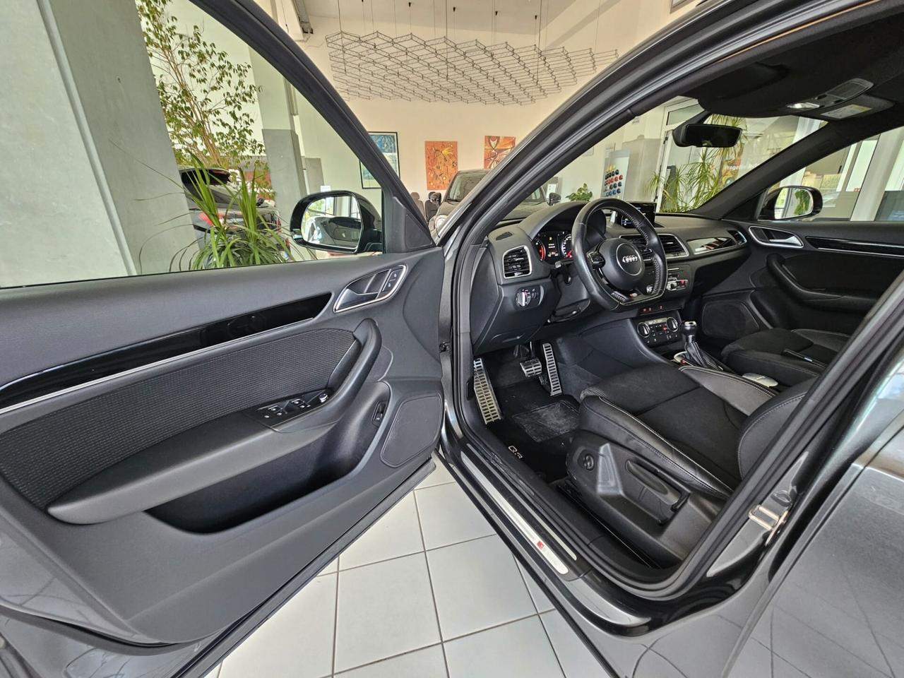 Audi Q3 2.0 TDI 184 CV S tronic quattro S-Line Competition