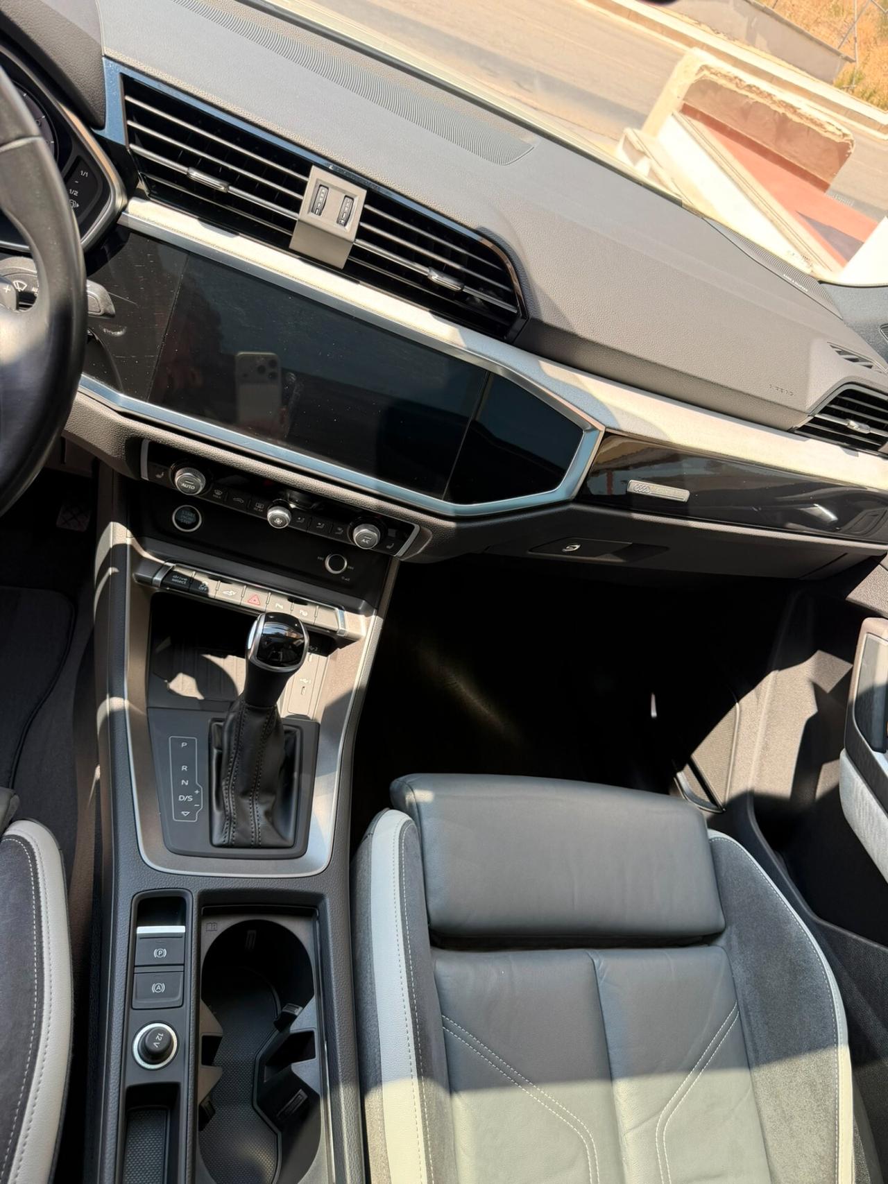 Audi Q3 SPB 45 TFSI e S tronic line edition