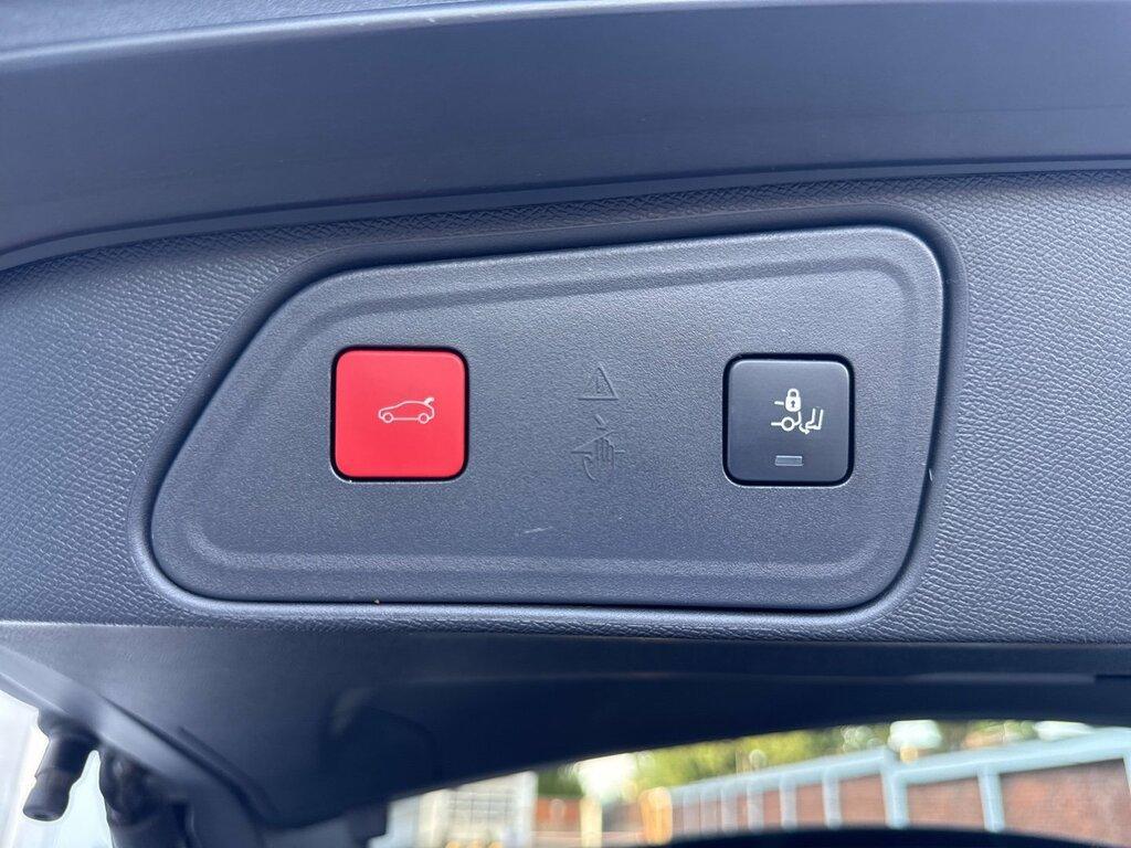 Peugeot 3008 1.5 BlueHDi GT EAT