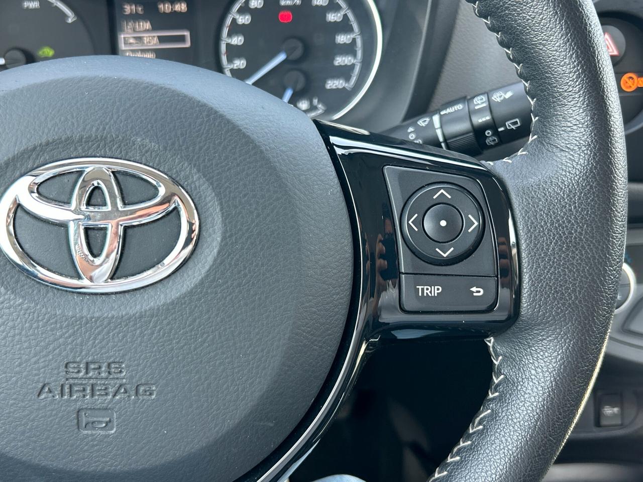 Toyota Yaris III 5p 1.5h Active
