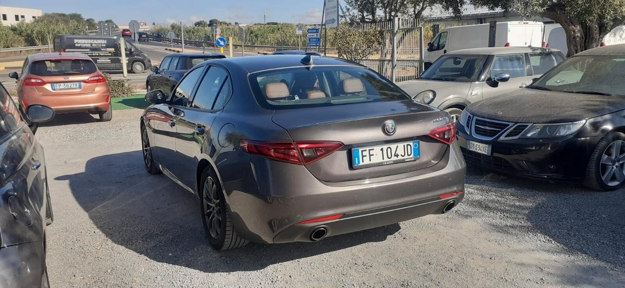 Alfa Romeo Giulia 2016 - 2.2 Td 180cv AT8 Super Lb automobili