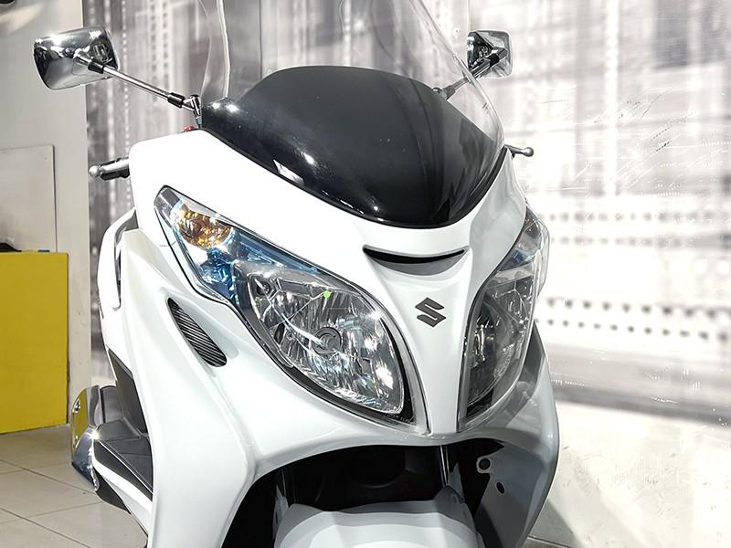 Suzuki Nuovo Burgman 400 Lux