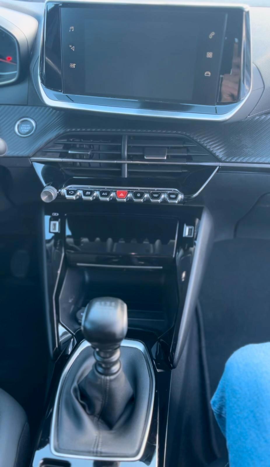 Peugeot 2008 BlueHDi