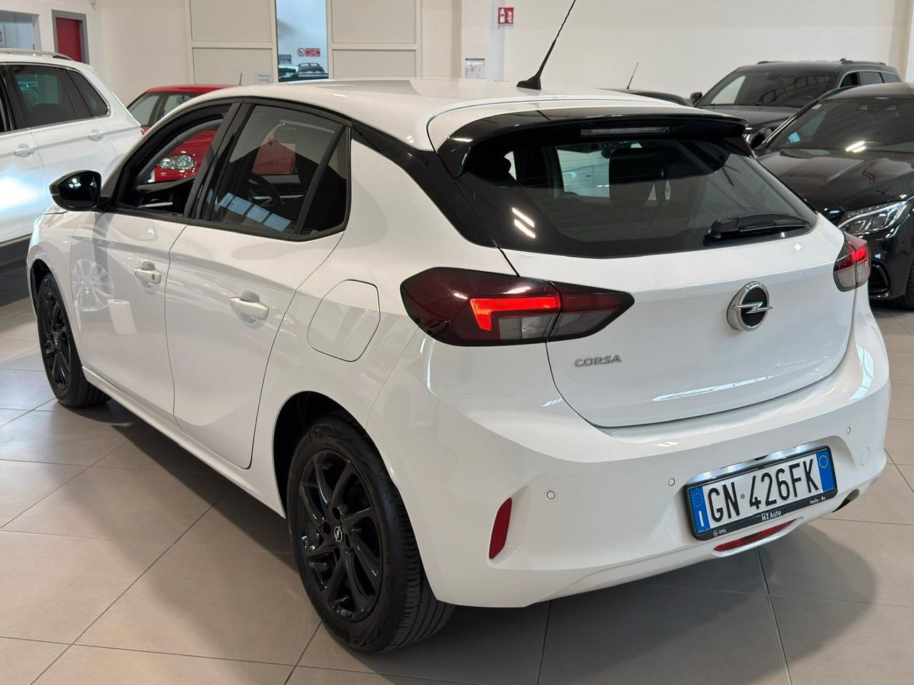 Opel Corsa 1.2 Elegance - NEOPATENTATI -