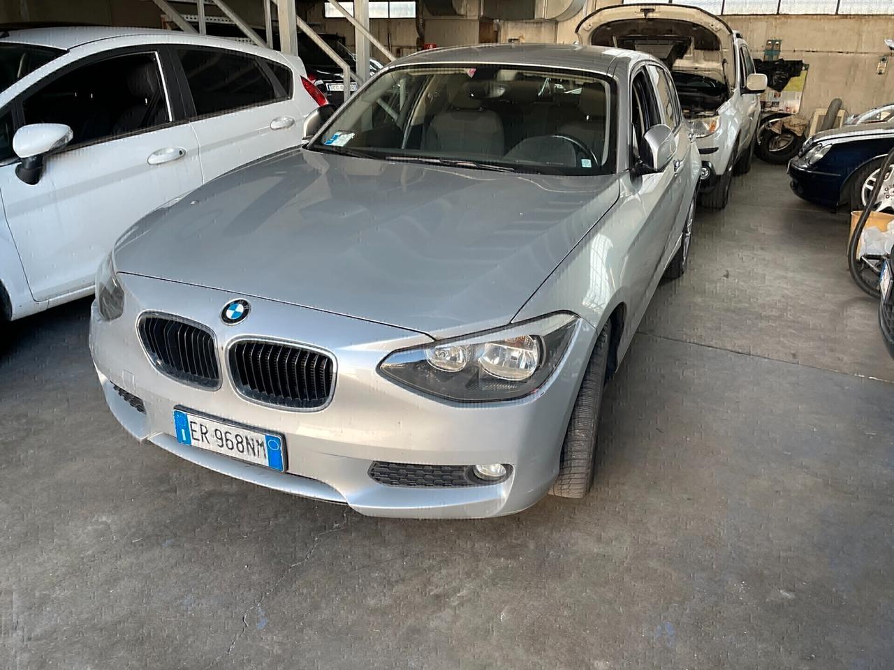 Bmw 116 116d 5p. Efficient Dynamics Urban AUTOMATICA