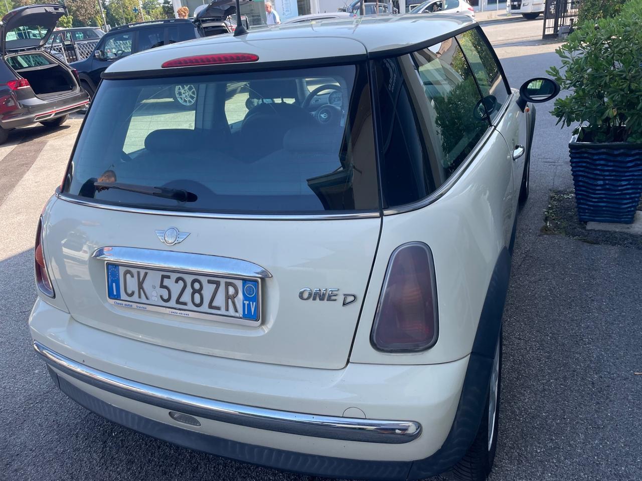 Mini Mini 1.4 tdi One D de luxe