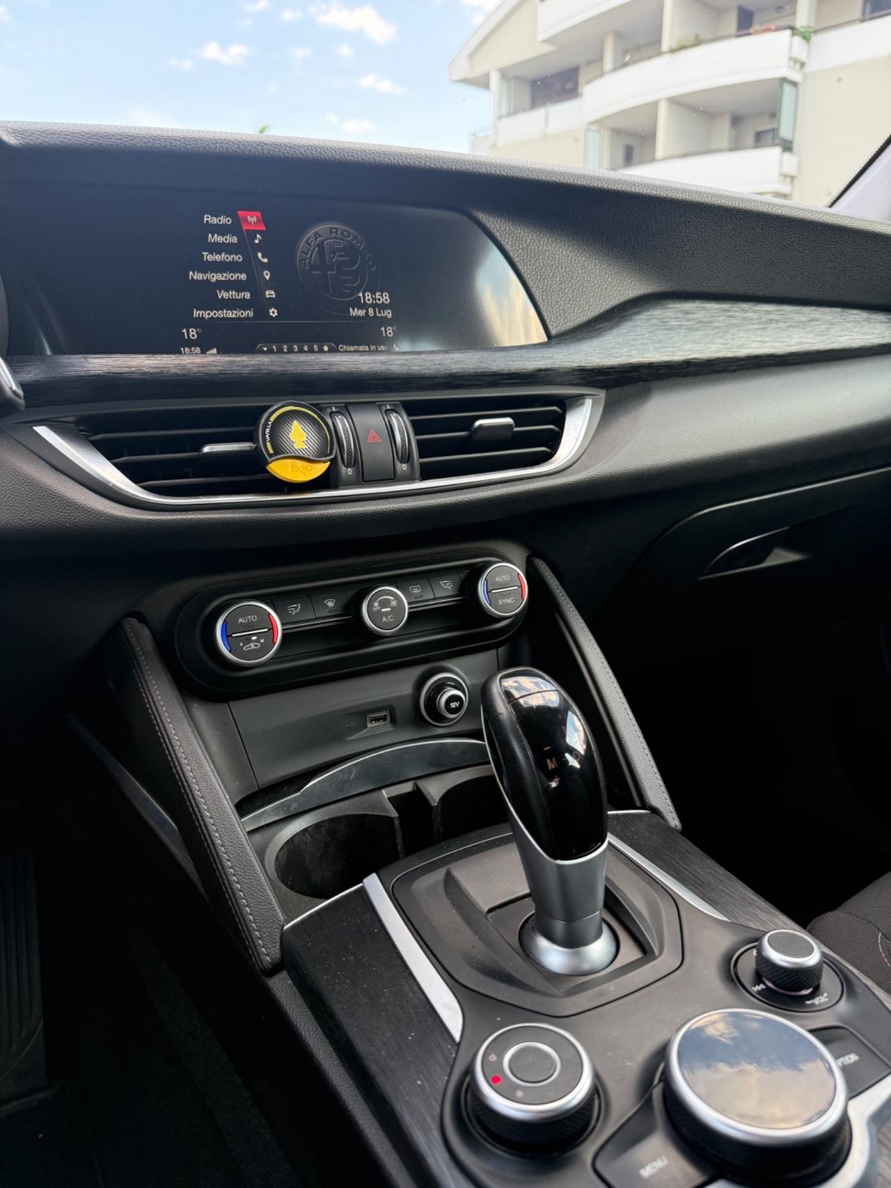 Alfa Romeo Stelvio 2.2 Turbodiesel 190 CV AT8 Q4 Executive