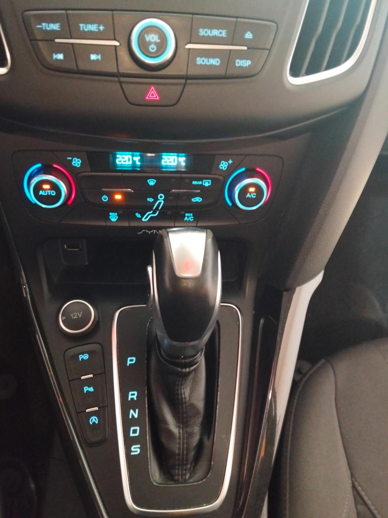 Ford Focus 1.5 TDCi 120 CV Start&Stop Powershift Business