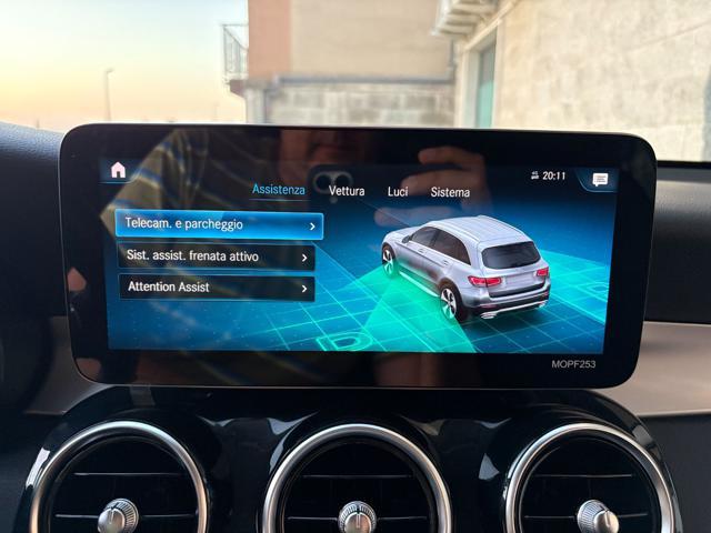 MERCEDES-BENZ GLC 300 de 4Matic Plug-in hybrid Sport.