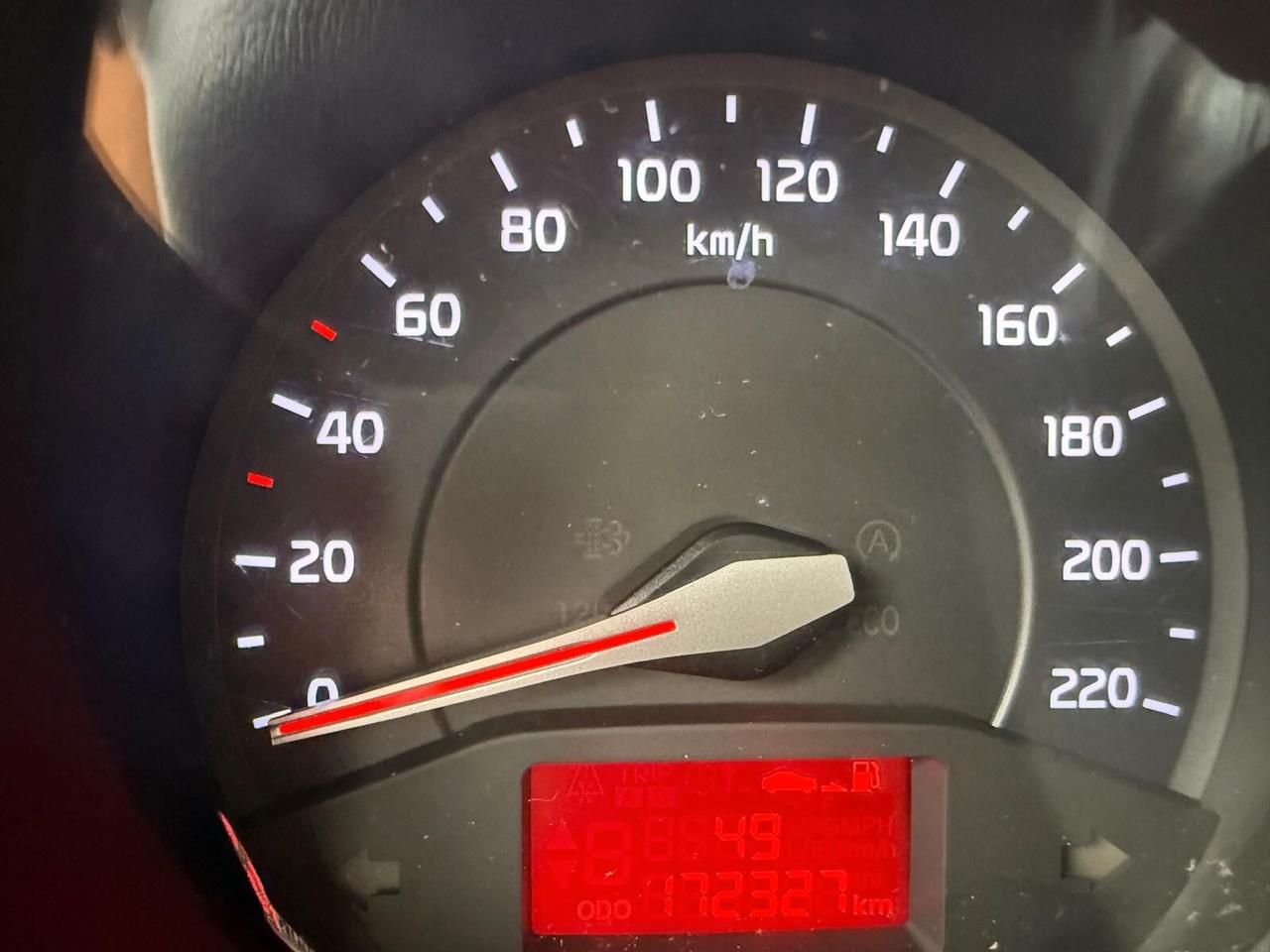 KIA RIO 1100 High Tech OK NEOP EURO 6