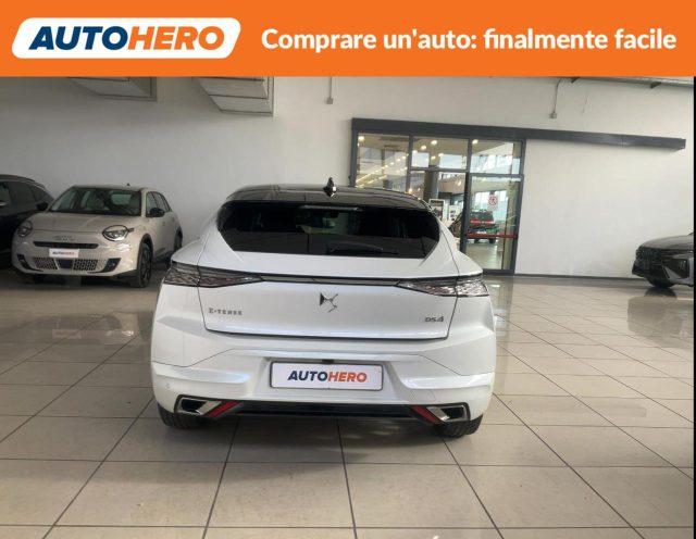 DS AUTOMOBILES DS 4 E-Tense 225 Cross Trocadero