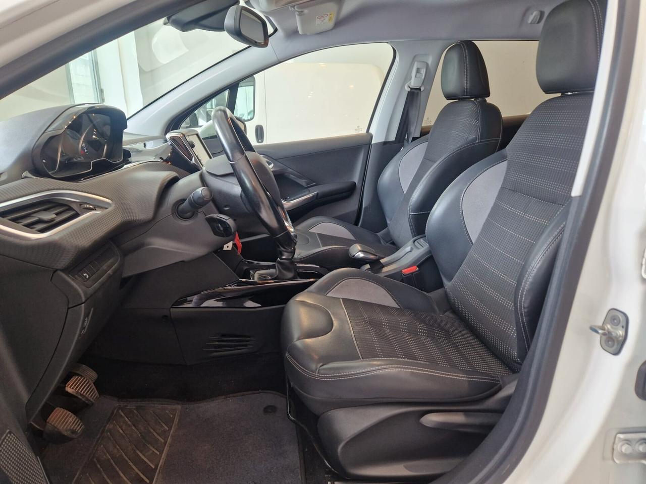 Peugeot 2008 BlueHDi 100 Allure