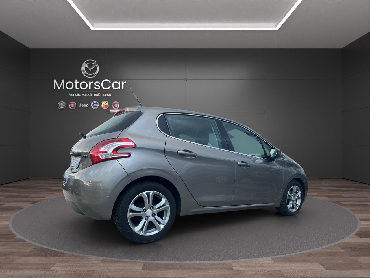 PEUGEOT 208 1.2 VTi 82 CV 5p. Allure