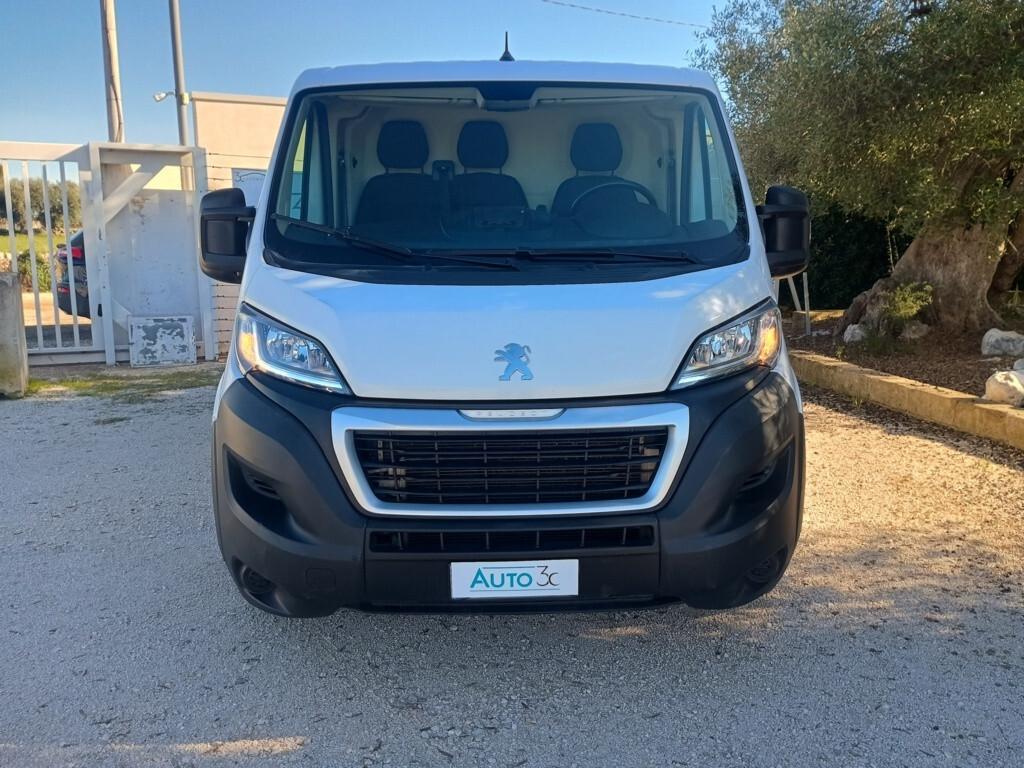 Peugeot Boxer 330 L1H1 2.2 BHDI 140cv