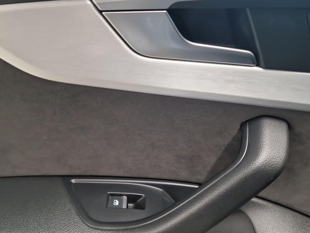 AUDI A4 AVANT 2.0 S-TRONIC BUSINESS