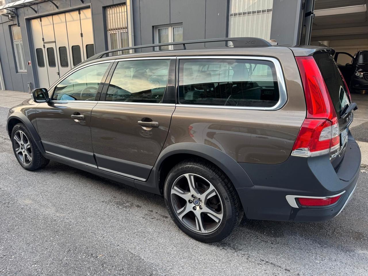 Volvo XC 70 D4 AWD Geartronic Momentum*EURO5B*FULL