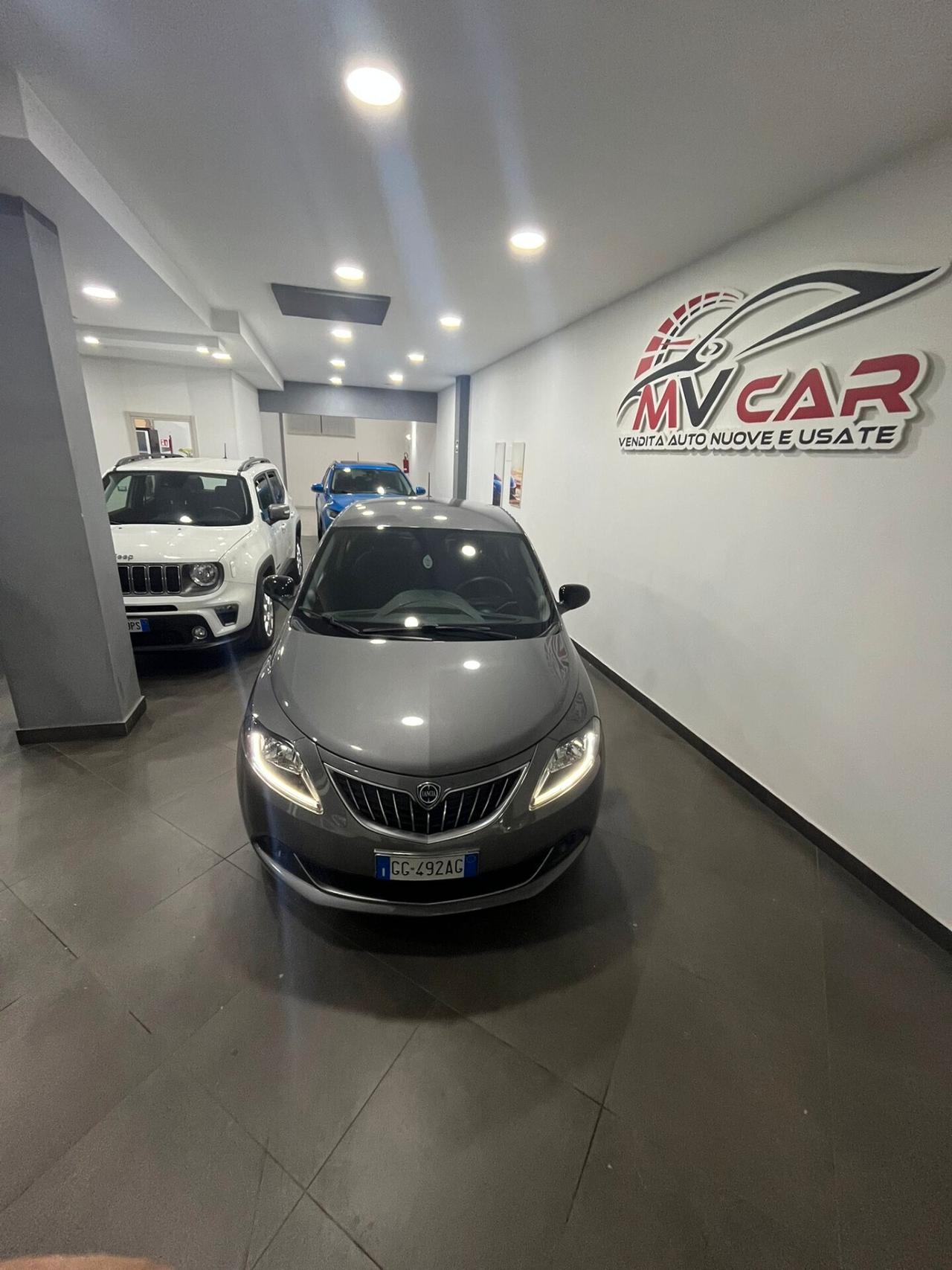 Lancia Ypsilon 1.0 FireFly 5 porte S&S Hybrid Ecochic Gold