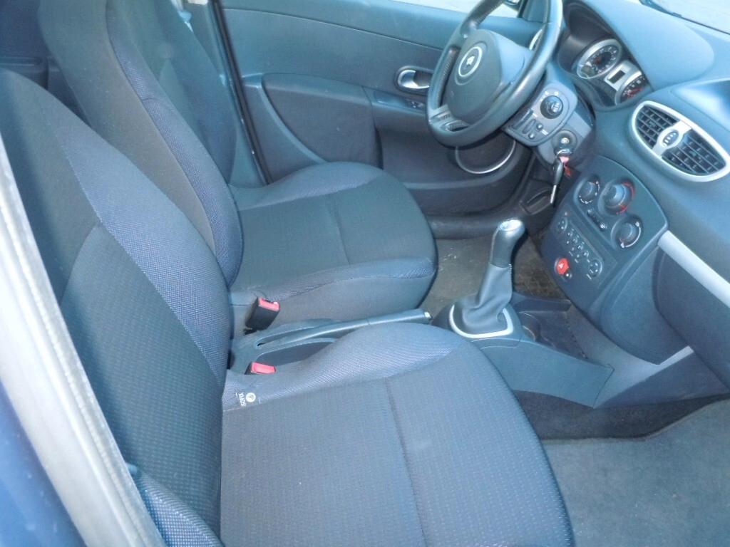 Renault Clio 1.2 5P