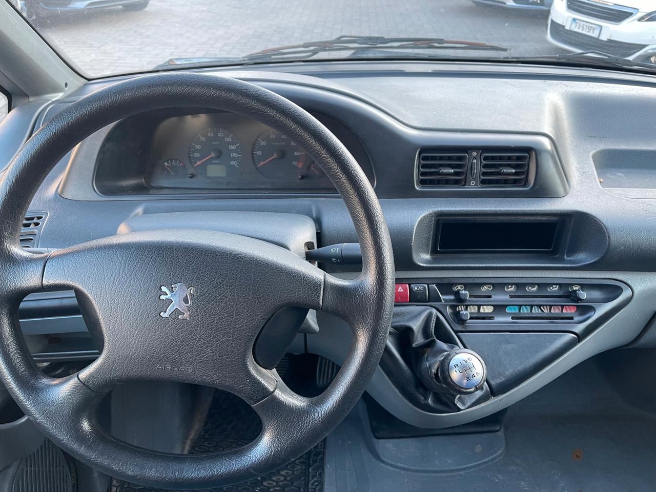 Peugeot Expert 3 posti