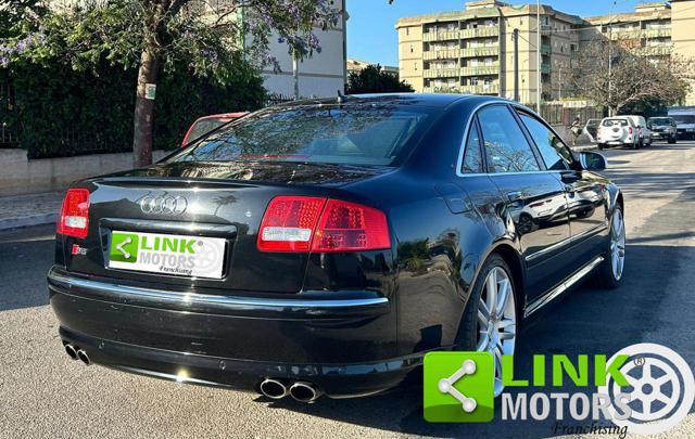 AUDI S8 5.2 V10 quattro tiptronic