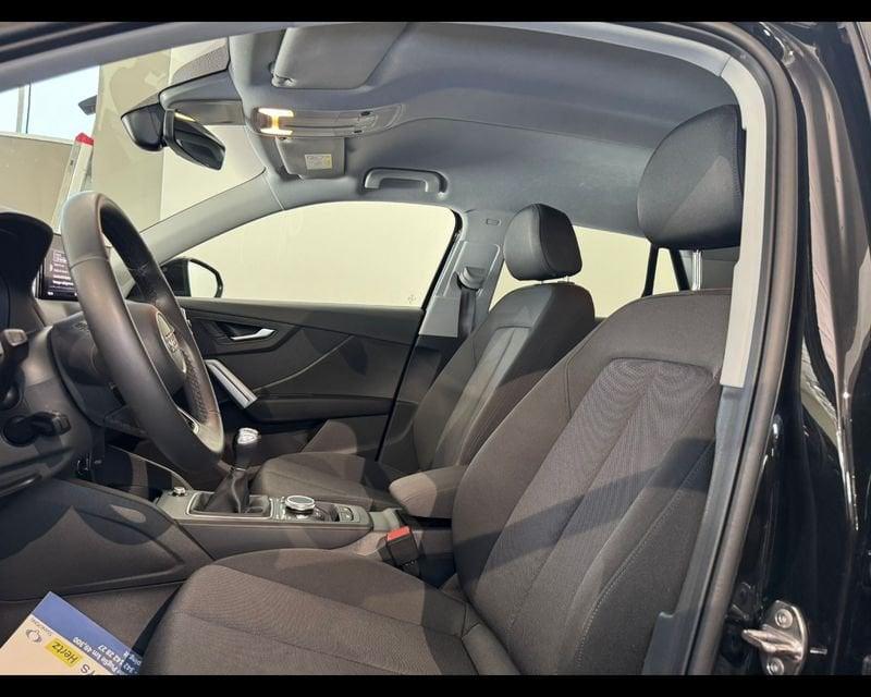 Audi Q2 30 TFSI Business Advanced