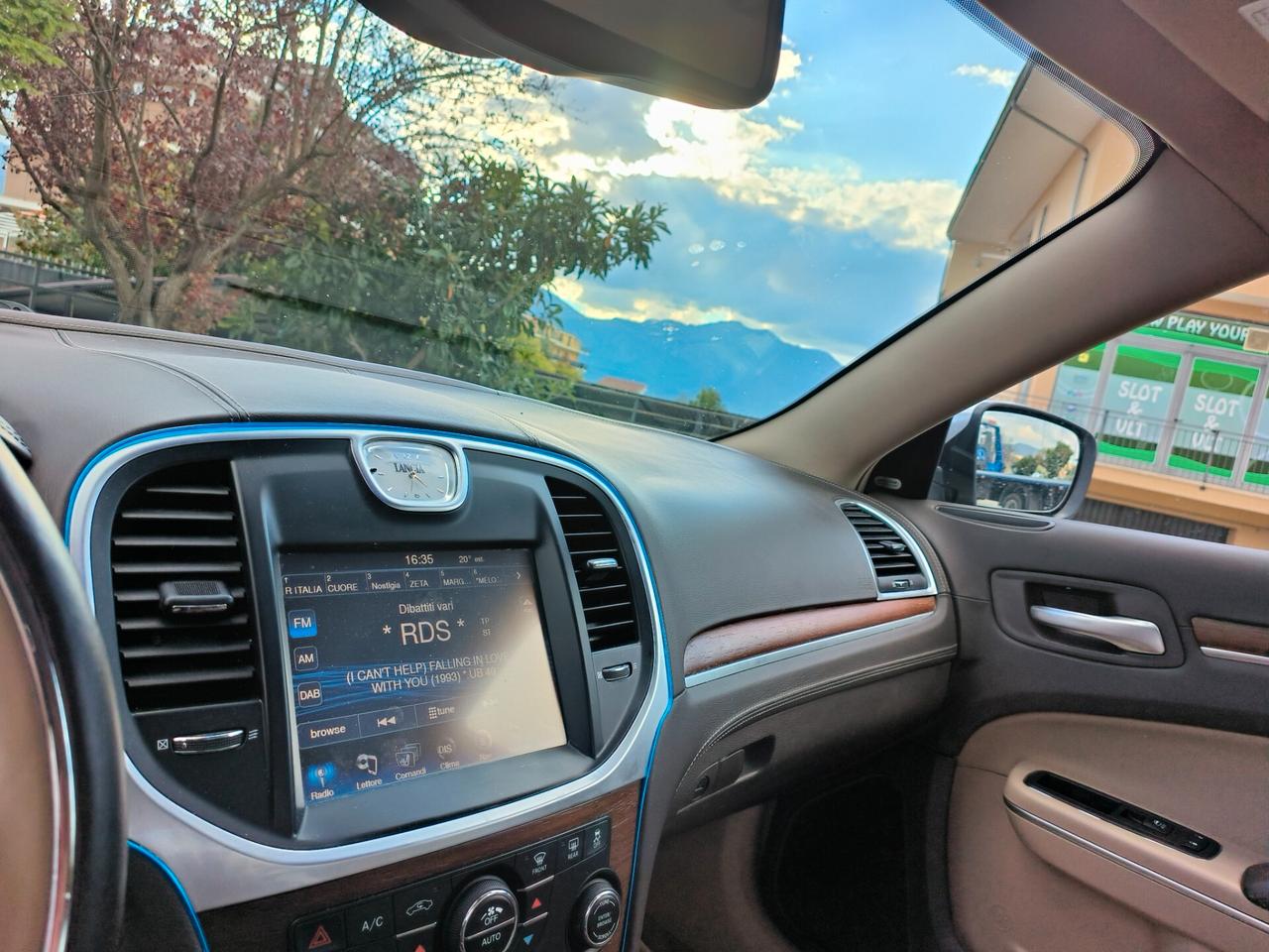 Lancia Thema 3.0 V6 Multijet II 239 CV Platinum