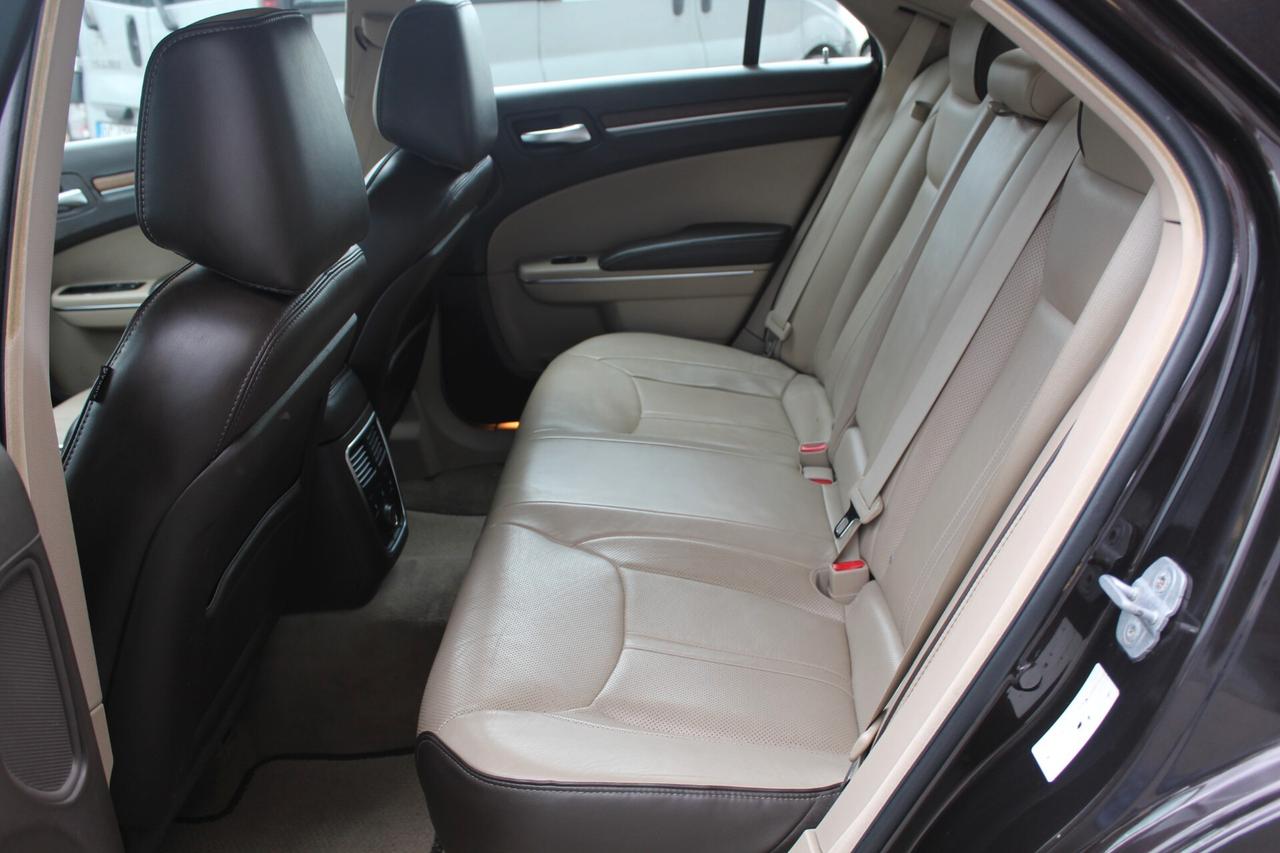 Lancia Thema 3.0 V6 Multijet II 239 CV Executive