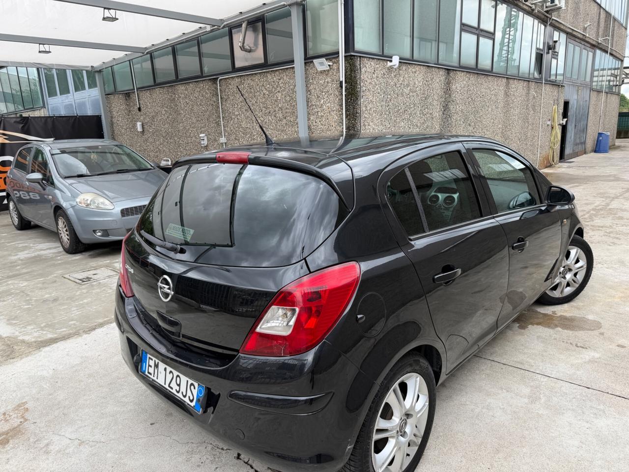 Opel Corsa 1.2 benzina-gpl originale valido 2032 euro5b