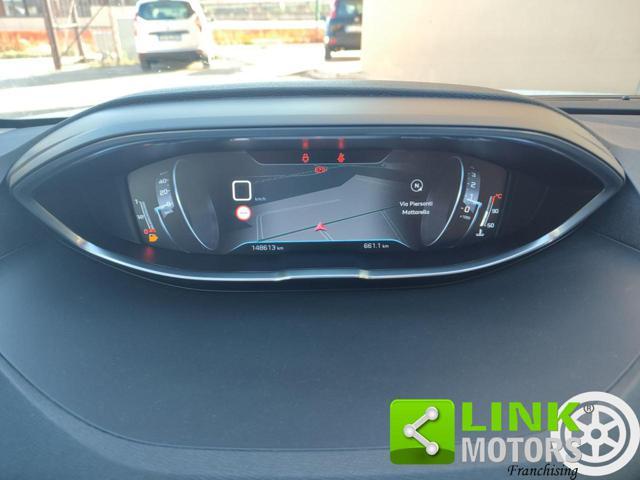 PEUGEOT 5008 BlueHDi 130 S&S Business