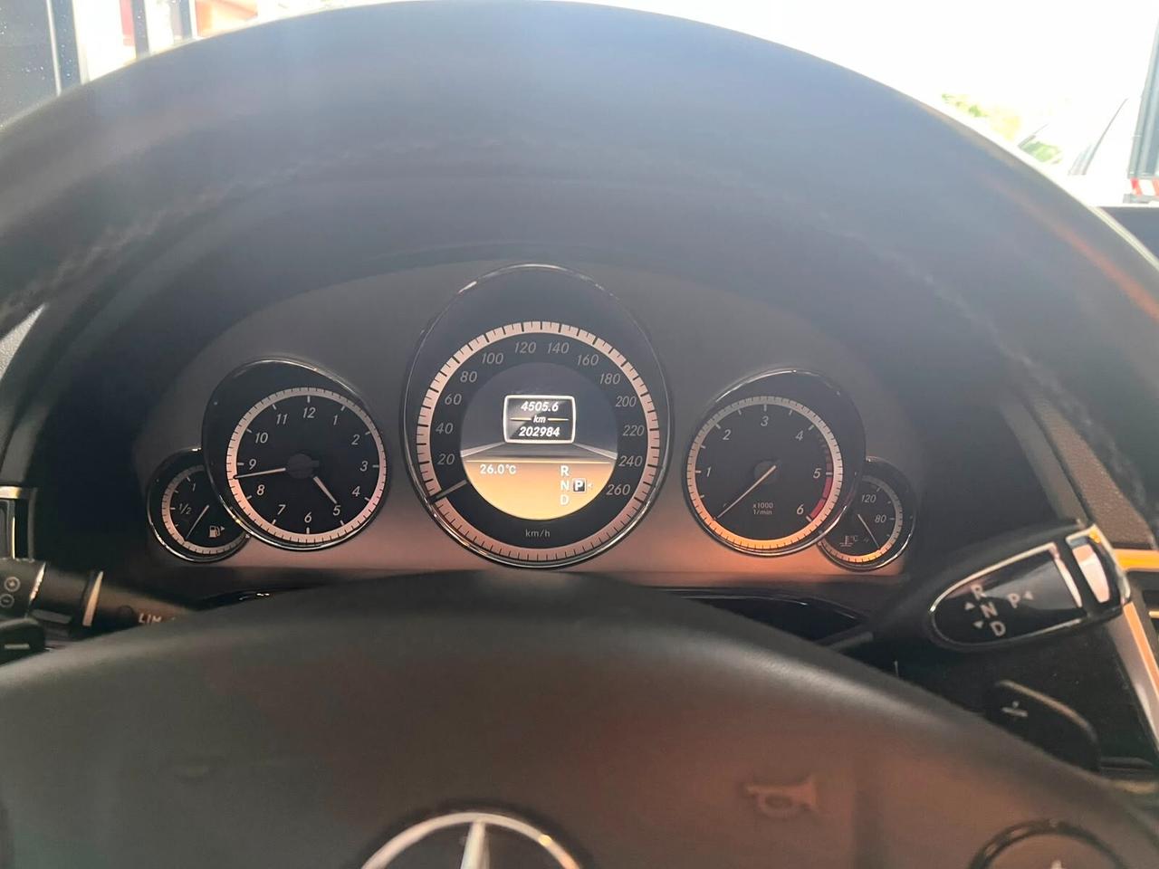 Mercedes-benz E 250 CDI BlueEFFICIENCY Avantgarde