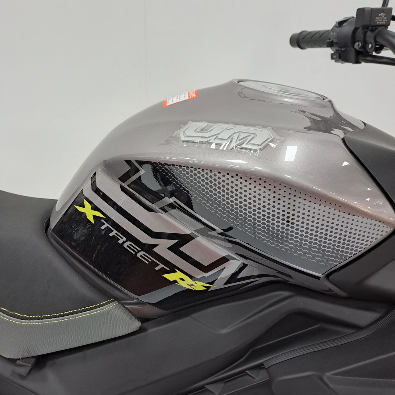 UM XTREET RS 125 *PROMO