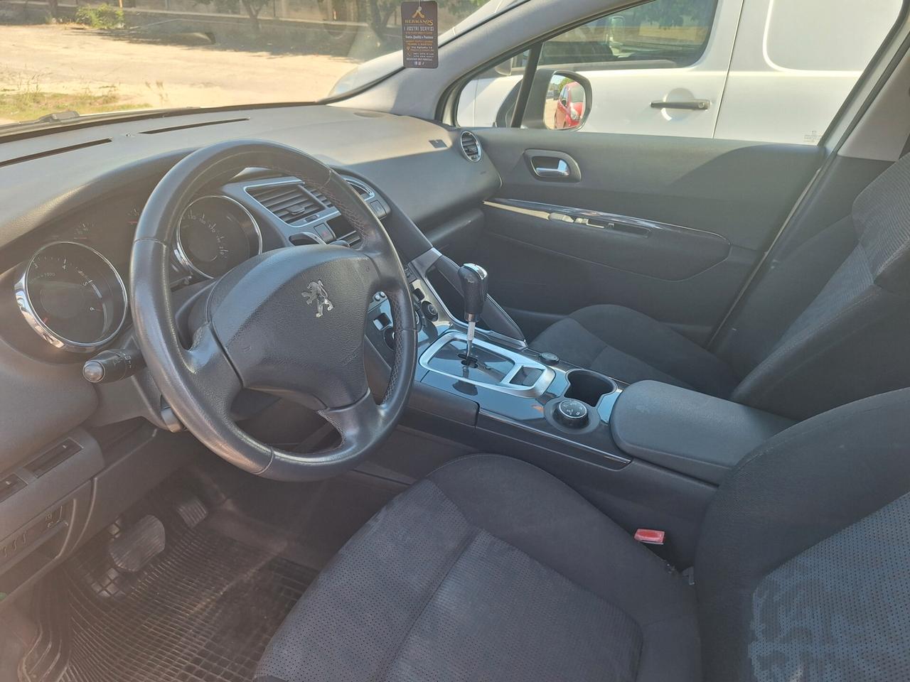 Peugeot 3008 1.6 HDi 110CV cambio robotizzato Premium