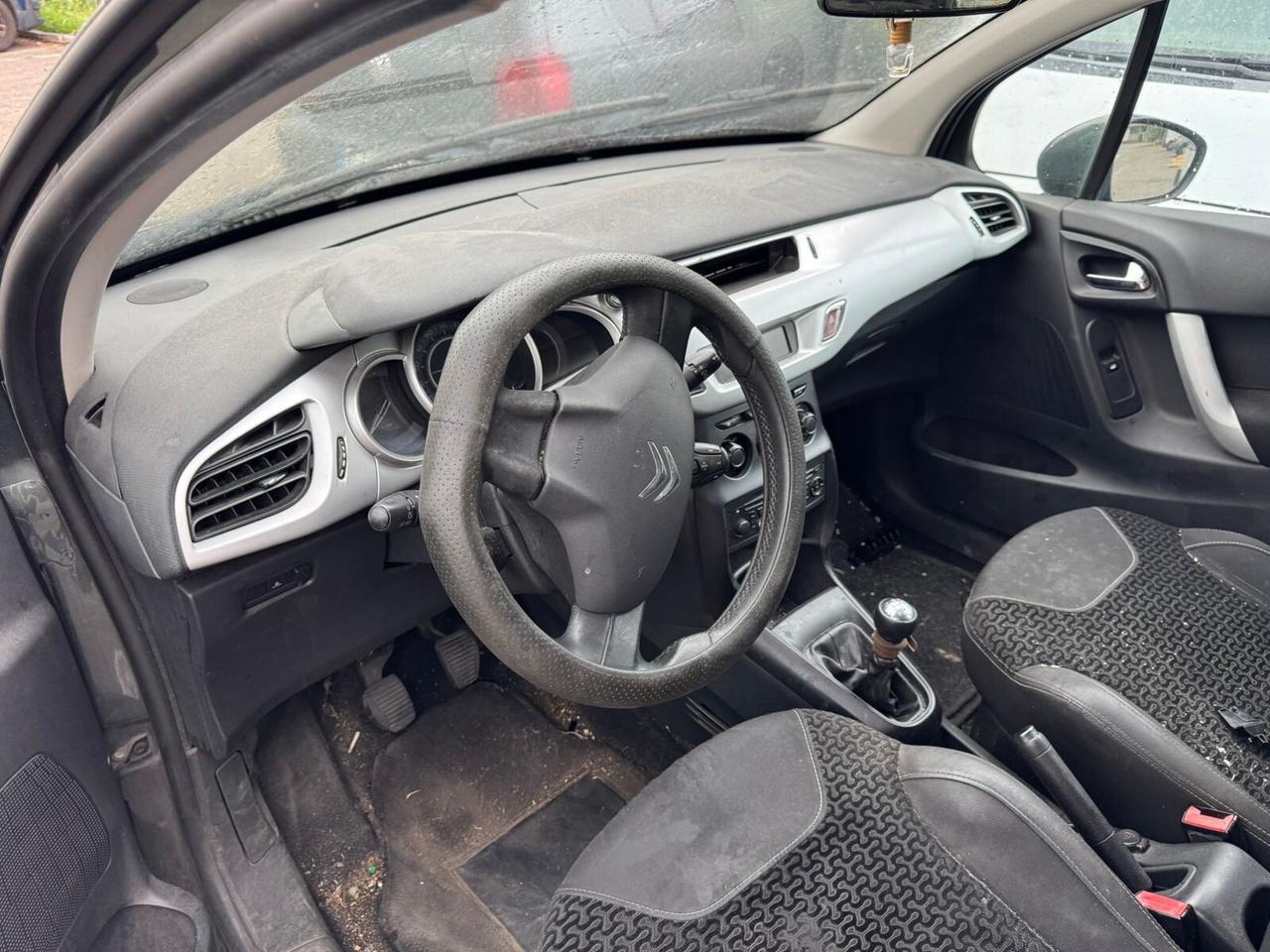 Citroen C3 1.1 benzina euro5a incidentato