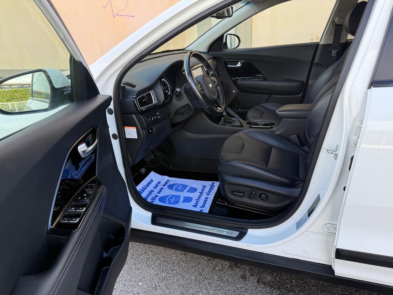 Kia Niro 1.6 GDi DCT HEV Urban..Automatica..