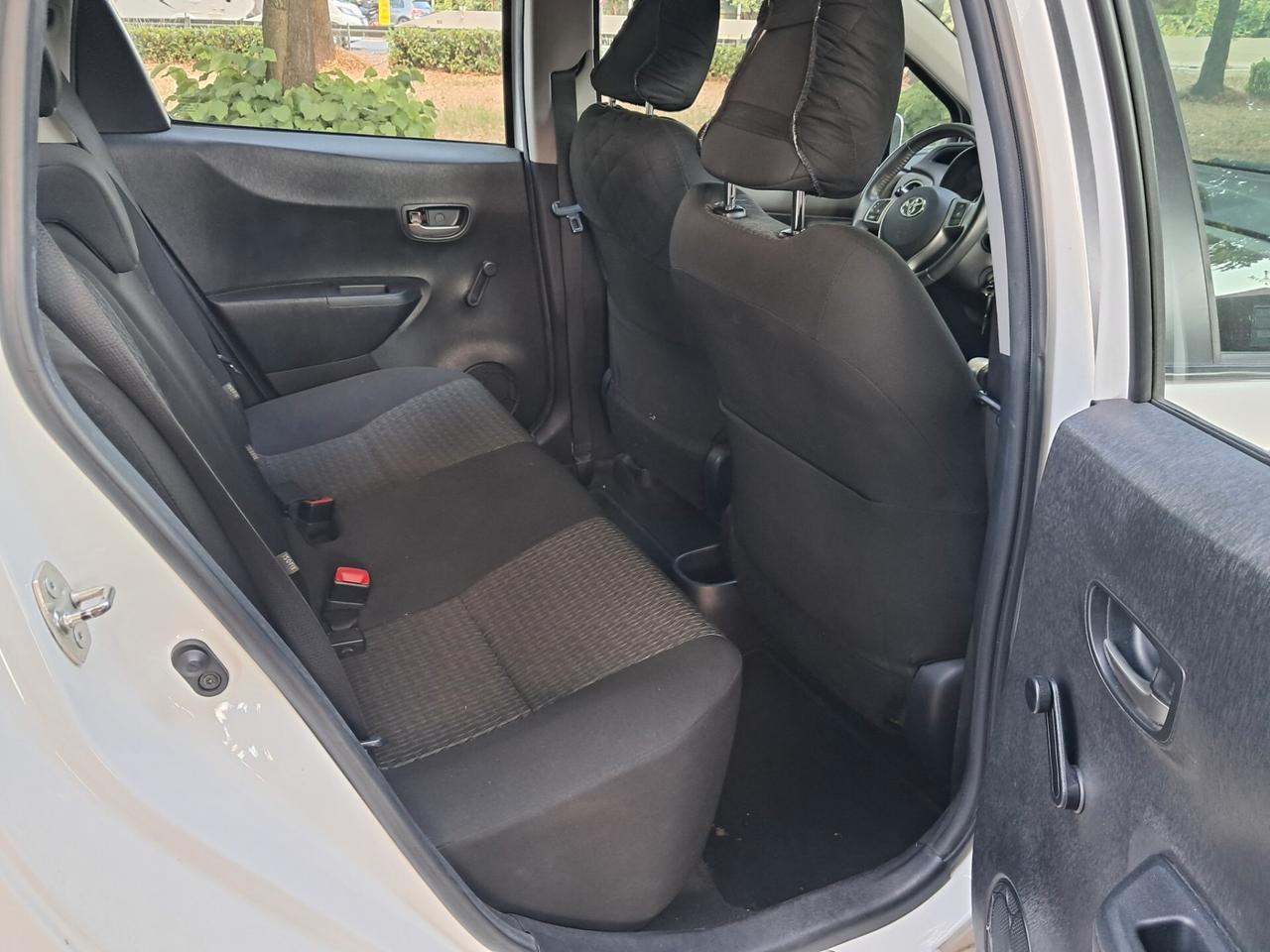 TOYOTA YARIS 1.4 D 2013